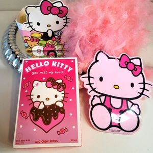 Hello Kitty, Valentine's Day Women's Mid-Crew Socks Box Set, 2-Pack, Size 4-10